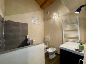 Double or Twin Room with Private Bathroom