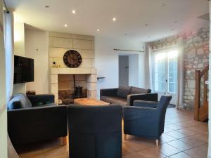 Maisons de vacances Gites les volets rouges d'Allonnes : photos des chambres