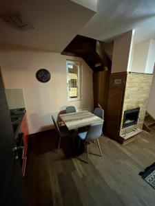 Ema A2 Kraljevi Čardaci