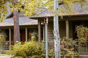 Bridge Street Cottages - 3hvězdičkové hotely ve městě Bigfork