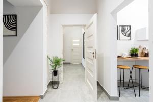 Cracow Best Location Apartment No:6 by Cozyplace