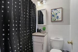 1BR Prime Hyde Park Apartment - Dorchester 201