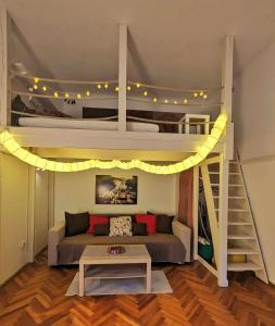 Gallery flat in Party district