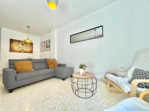 Céntrico 2 dormitorios con parking en la Trinidad - 3-gwiazdkowe hotele w mieście Malaga