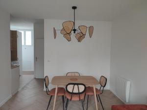 La Glycine, Appartement darchitecte avec vue sur jardin