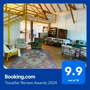 Home of arts and creation, Erdei alkoto studio - Berkenye