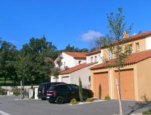 Côte d’Azur, South of France, 6 persons, full airco, pool, close to beach