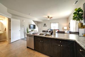 Colorado Springs Family Home about 10 Mi to Downtown!