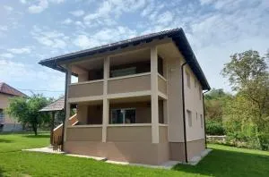 APARTMAN FENIKS - Plijeskovo