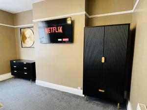 Serenity By The Sea, Stylish Two Bedroom Apartment Near The Beach, South Shields