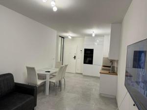 Apartament JANICKIEGO 166 parking free