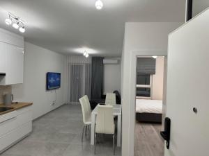 Apartament JANICKIEGO 166