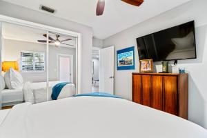 Wilton Manors 2BR Charm! Walk to the Drive