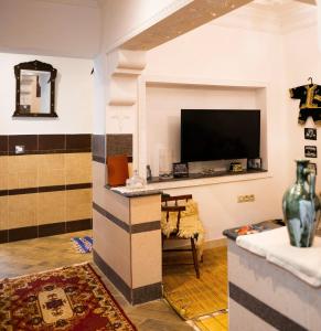 DAR AYOUB - Entire House Near PALAIS MARCHAN - Updated 2024