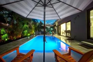 Relax in Luxury - 3 Bed, 2 Bath Oasis with Pool - 奥克兰公园