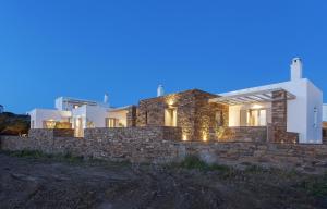 White Tinos Luxury Suites Tinos Greece