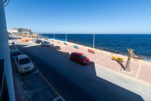 SG seaview apartment