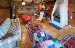 6 Bedroom Gorgeous Home In Älmhult