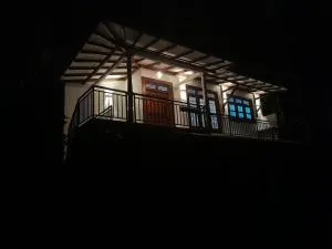 Mirissa sylph family guest - Uruwitike