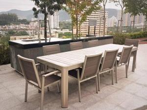 Romantic Sea View @ Urban Suite