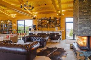 Sunrise View with Free SPA in Cornelia Deluxe Residence