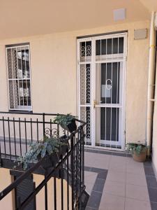 Embassy Studio Apartment Citypark