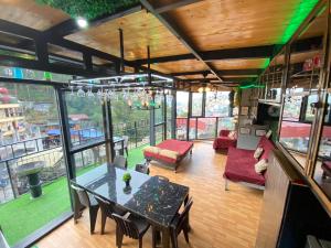 Holyghost Veranda Baguio Transient Guest House 42 step rooftop
