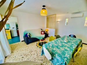 Villas Villa Montalbo vue mer avec grande terrasse & plage a proximite - ideale famille et groupe de 2 a 10 personnes : photos des chambres