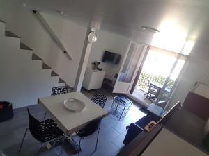 APPARTEMENT T3 - au calme - climatisé - plages à pied