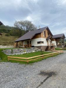 Slnečné chaty pod Ďumbierom