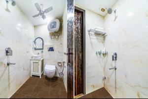 Anand Mukesh Residency