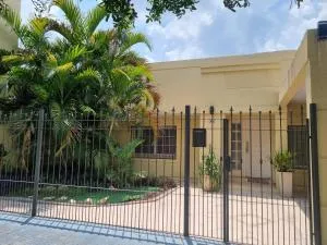 ESPECTACULAR CASONA BOUTIQUE con pileta y gym!! hasta 4 huéspedes - Juan José Castelli