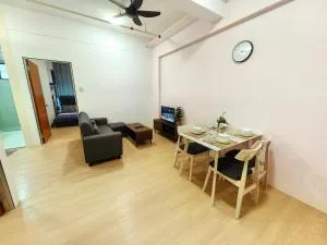 G5 1-8Pax Cozy 2Room Sunway Medical 3Q beds TV WIFI - Kampong Penaga