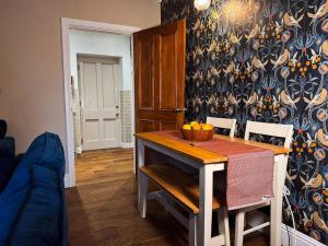 Beautiful, Relaxing Home in Central Saltaire