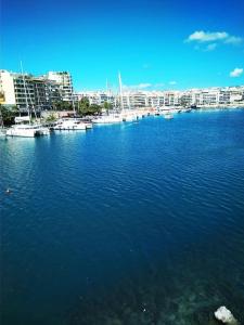 Lovely,central, spacious 2-bedrooms apartment