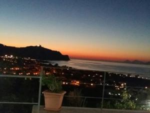La cuspide blu