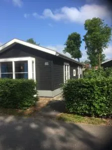 Family friendly holiday home - 维尔豪特