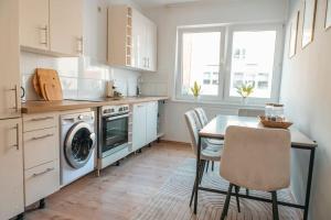 bright & grey - Netflix - City - Wifi - 4 Person