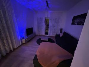 Moderne Ferienwohnung Green Forest mit Infrarotsauna, Balkon und Stellplatz
