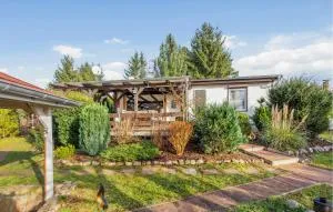 2 Bedroom Lovely Home In Weitendorf - Kuhlen