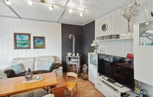 2 Bedroom Lovely Home In Weitendorf