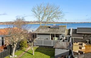 1 Bedroom Cozy Home In Munkebo