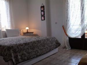 One-Bedroom Apartment with Sea View (2 Adults)