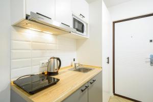 Затишна квартира MYFREEDOM подобово Поруч Госпіталь та метро Палац України