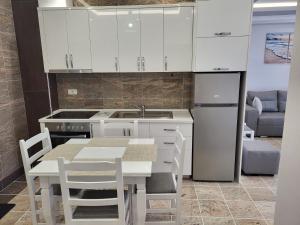 Fishta Apartments Q5 25