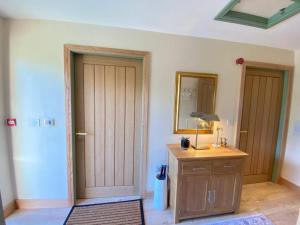 Lake District romantic get away in 1 acre gardens off M6