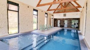 La Poulinière 4* du Domaine des Cyclamens