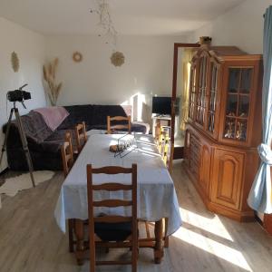 Maisons de vacances Maison vosgienne proche de la Bresse et Gerardmer : photos des chambres