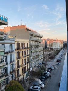 Aristotelis Cozy and Playful at Roman Forum