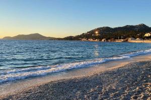 Moderne - WIFI - Plage à pied - Marché provençal